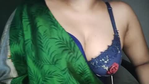 _dreamgirl_0 online show from July 22, 11:11 am