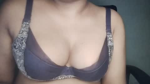 _dreamgirl_0 online show from June 15, 2:34 am