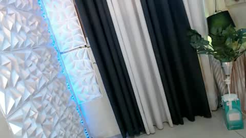 Snapshot of _ellen24 chatting on October 21, 2:54 pm _ellen24 online show from October 21, 2:54 pm