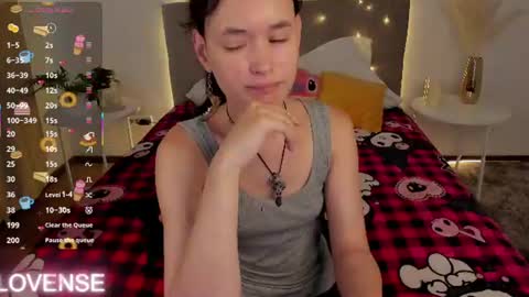 _emily__strike_ online show from August 5, 1:34 am