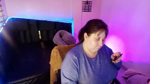 Emily  online show from December 4, 11:56 am