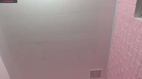 Snapshot of _emma_diamond_ chatting on January 14, 12:35 pm Emma online show from January 14, 12:35 pm