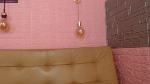 Snapshot of _emma_diamond_ chatting on January 13, 6:49 pm Emma online show from January 13, 6:49 pm