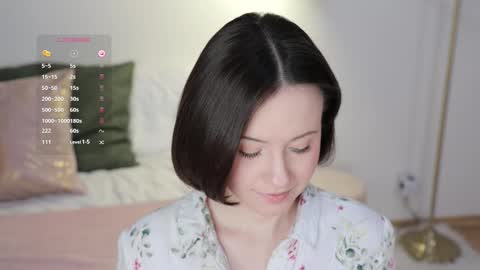 Essie  online show from February 13, 7:03 am