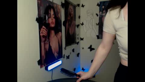 Alice online show from November 19, 8:03 am