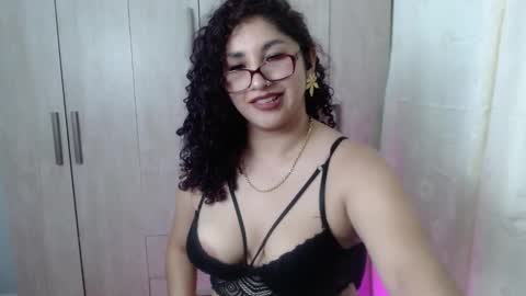 Gia Independent model online show from November 14, 12:32 am