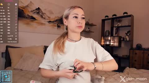 Rina online show from October 18, 8:10 pm