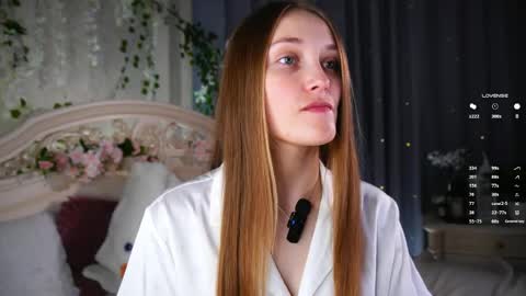 Milly online show from May 7, 2:27 am