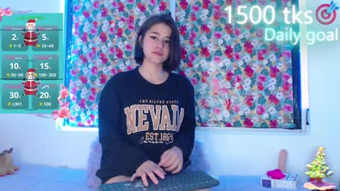 Gwen online show from December 17, 4:01 am