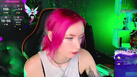 Snapshot of _helencarter chatting on January 7, 8:42 pm Helen Carter 3 Next stream 2330 MSC online show from January 7, 8:42 pm