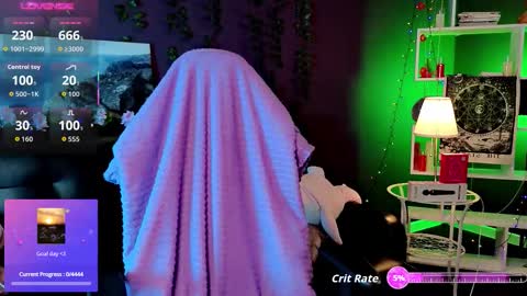 Snapshot of _helencarter chatting on October 17, 8:45 pm Helen Carter 3 Next stream 2330 MSC online show from October 17, 8:45 pm