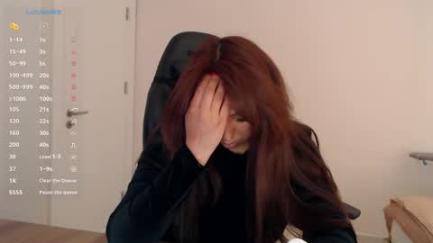 _just_a_queen_3 online show from May 8, 10:29 am