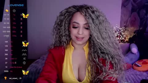 _just_a_queen_3 online show from February 8, 6:22 pm