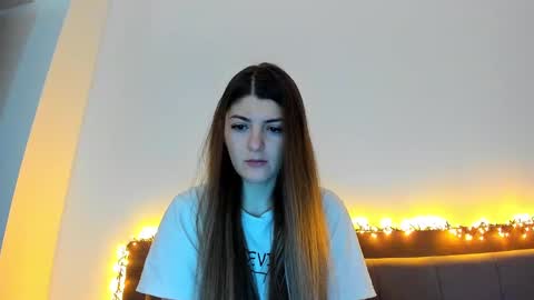 _just_a_simple_girl online show from February 19, 11:17 am