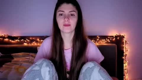 _just_a_simple_girl online show from February 3, 2:11 pm