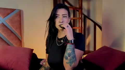 kelly online show from July 7, 12:52 pm