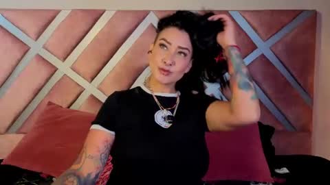 kelly online show from June 17, 2:29 pm