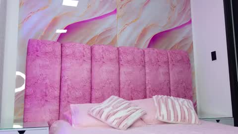 Kendall online show from February 19, 11:54 am