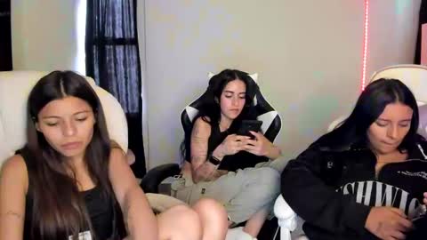 khloe sweet online show from February 17, 8:38 pm