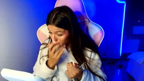 khloe sweet online show from May 26, 11:04 pm