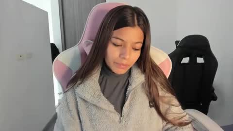 khloe sweet online show from October 16, 2:09 pm