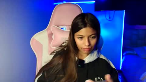 khloe sweet online show from May 4, 11:29 pm