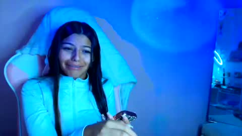 khloe sweet online show from July 7, 3:26 pm