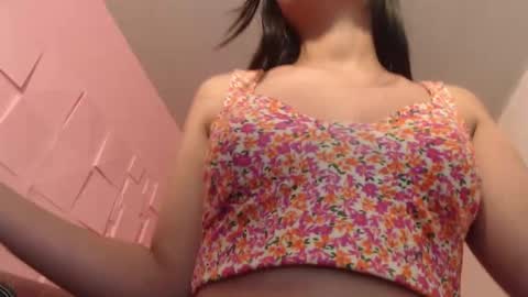 Snapshot of _kita chatting on October 19, 5:15 pm Jalina online show from October 19, 5:15 pm