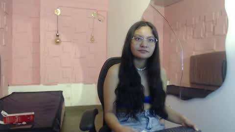 Snapshot of _kita chatting on October 12, 1:35 pm Jalina online show from October 12, 1:35 pm