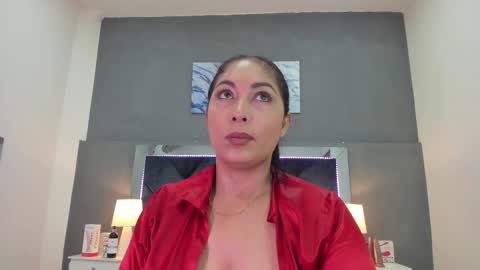 Lauralove online show from January 9, 10:25 pm