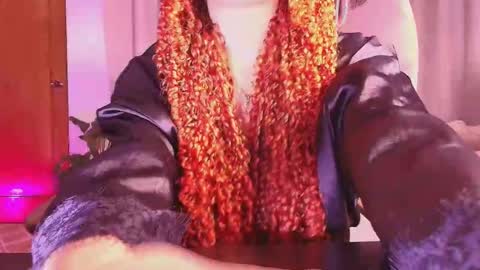 linda online show from March 4, 10:49 pm