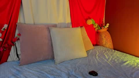 Ivy 3 online show from November 7, 8:58 pm