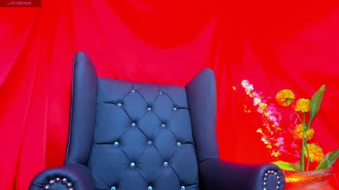 Snapshot of _little_ivy chatting on January 28, 5:03 pm Ivy 3 online show from January 28, 5:03 pm