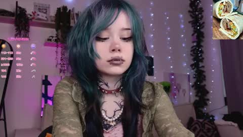 Lolly online show from January 7, 9:45 am