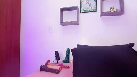 Snapshot of _lorrayne_ chatting on January 25, 11:46 am Lorrayne online show from January 25, 11:46 am