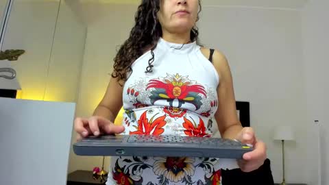 Snapshot of _luna__sweet_ chatting on February 23, 2:56 am luna sweet online show from February 23, 2:56 am