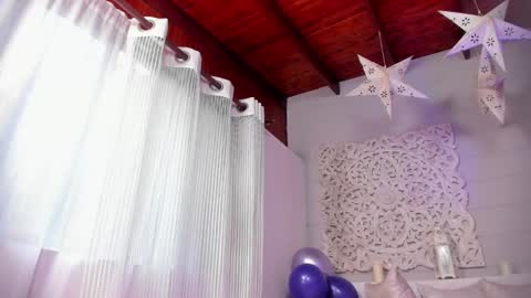  Luna  online show from February 7, 12:28 pm