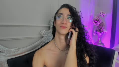  Luna  online show from January 10, 10:57 pm