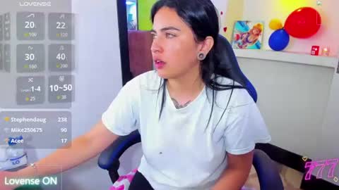 luna torres online show from July 10, 1:55 pm