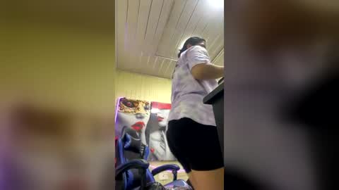luna torres online show from July 29, 12:27 pm