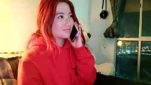 _lunaa__ online show from January 11, 1:37 am