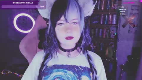 Mia online show from June 13, 6:38 pm