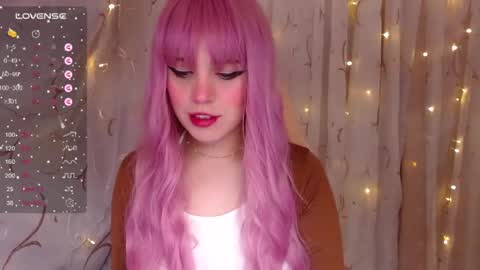 Snapshot of _marcelline_ chatting on January 12, 8:36 am Kira online show from January 12, 8:36 am