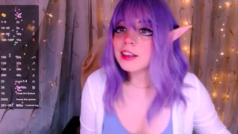 Snapshot of _marcelline_ chatting on October 10, 8:41 am Kira online show from October 10, 8:41 am