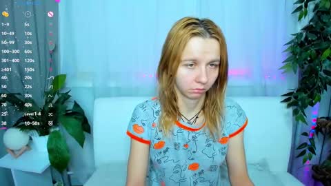 Snapshot of _mari_so chatting on February 1, 2:05 am Scarlett online show from February 1, 2:05 am