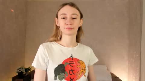  Gwen  online show from October 21, 3:10 am