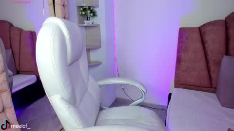 Snapshot of _meel_ chatting on September 12, 12:12 pm Meel online show from September 12, 12:12 pm