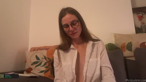 Snapshot of _meg chatting on September 30, 3:23 am Meg online show from September 30, 3:23 am