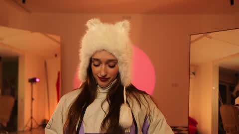  Thursday - start 300 GMT online show from January 18, 9:34 pm