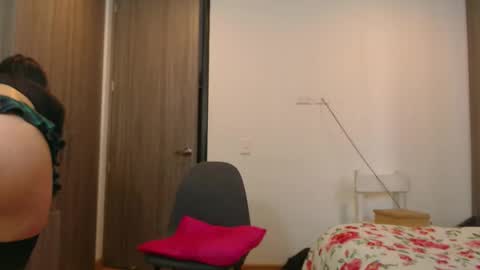 MIA online show from November 21, 6:21 pm